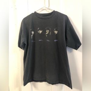 Almost vintage Beatles shirt from 1995 size Large
